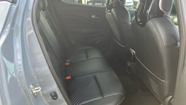 Nissan Juke 1.0 DiG-T Tekna 5dr Petrol Hatchback